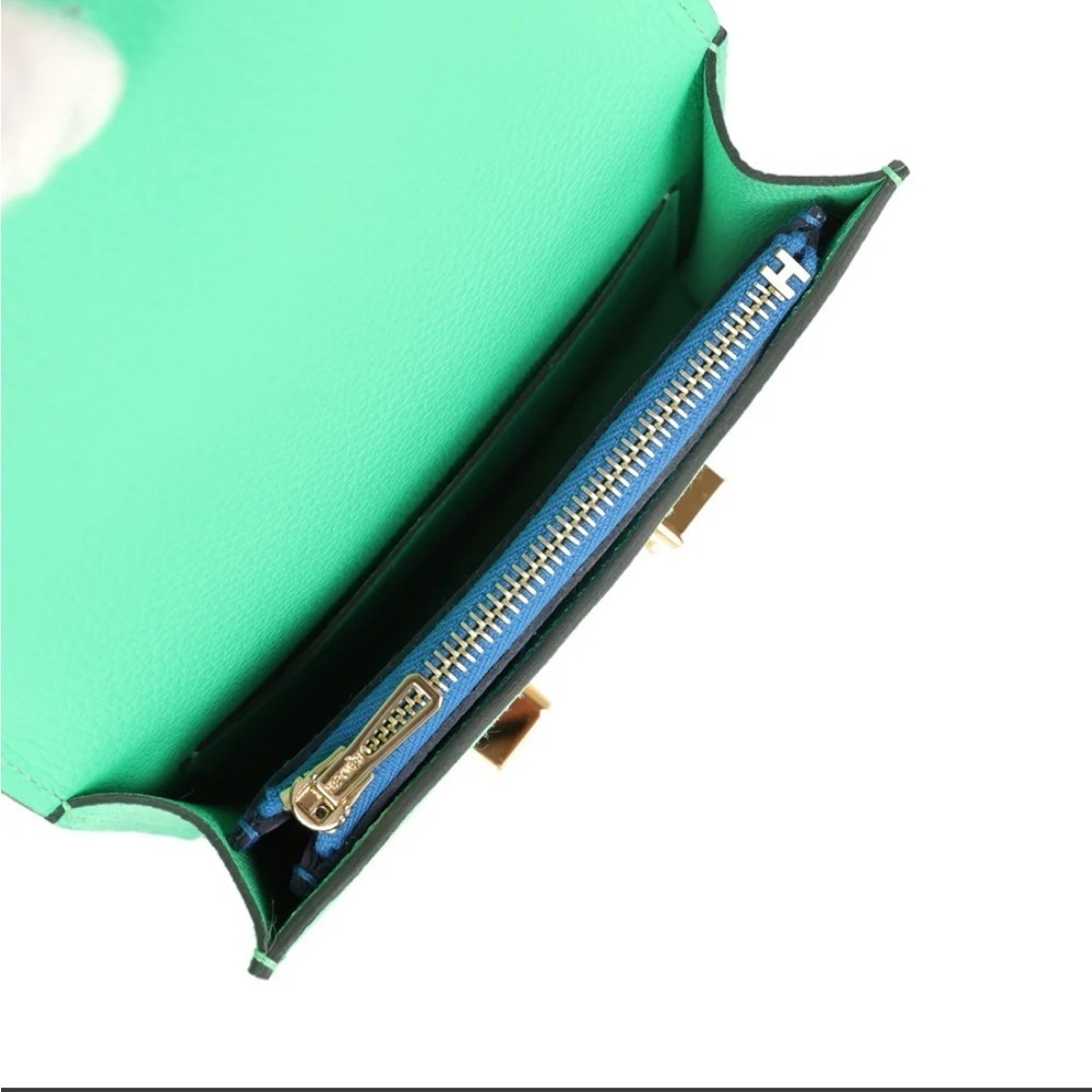 Hermes
Evercolor Bi-Color
Constance Slim Wallet
Vert Comics Bleu Zellige
NWT’s - Picture 10 of 10